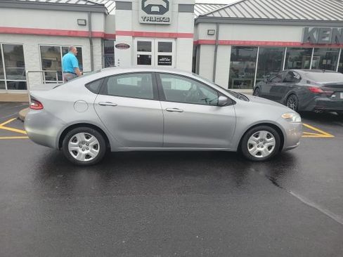 Used 2015 Dodge Dart SE w/ Convenience Group FWD image 6