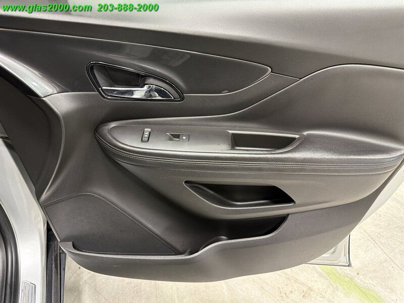 Used 2019 Buick Encore Preferred AWD/4WD image 30