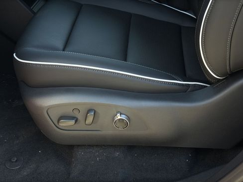 New 2026 Buick Enclave Avenir w/ Super Cruise Package image 14