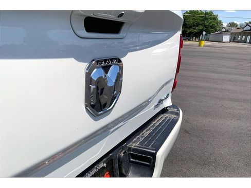 Used 2023 RAM 3500 Limited AWD/4WD image 31