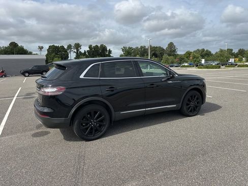 Used 2021 Lincoln Nautilus Reserve w/ Monochromatic Package AWD/4WD image 5