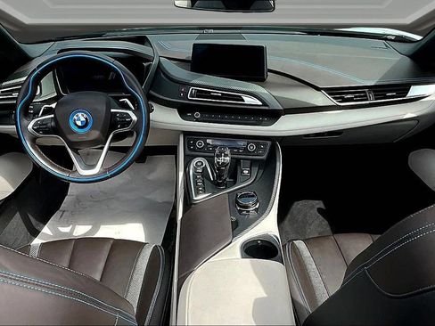 Used 2019 BMW i8 Roadster AWD/4WD image 7