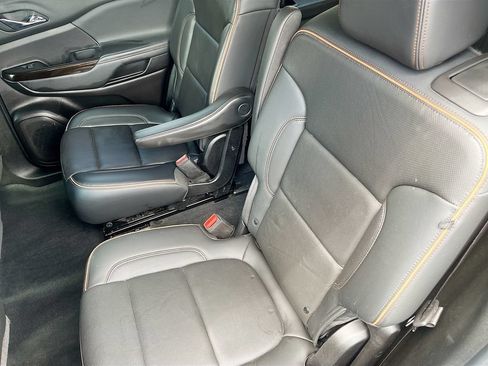 Used 2023 GMC Acadia AT4 w/ Preferred Package AWD/4WD image 24