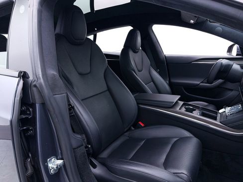 Used 2022 Tesla Model S image 29