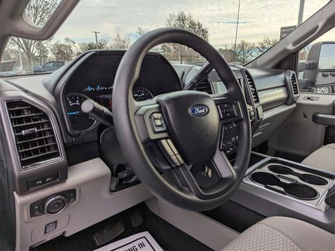 Used 2019 Ford F250 XLT w/ XLT Value Package image 12