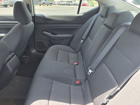 Used 2023 Nissan Altima 2.5 SV image 13