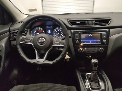 Used 2021 Nissan Rogue Sport S FWD image 22