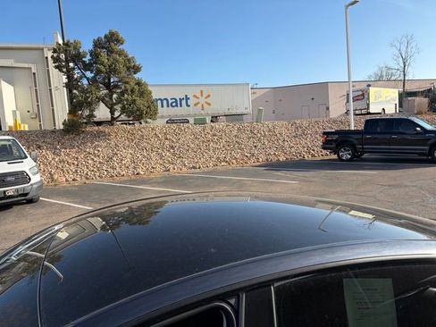 Used 2024 Tesla Model Y Long Range image 16