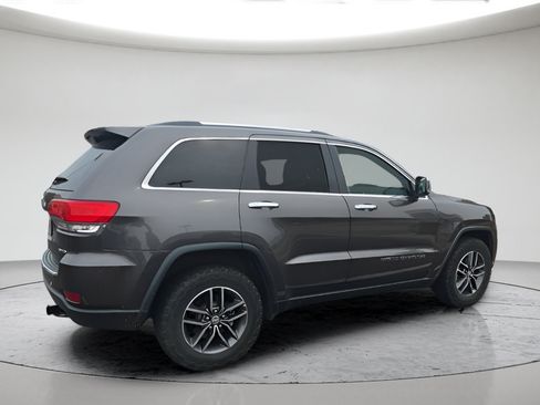 Used 2017 Jeep Grand Cherokee Limited w/ Luxury Group II AWD/4WD image 3