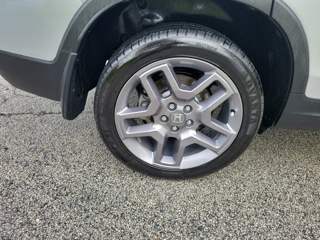 Used 2023 Honda Passport EX-L image 29