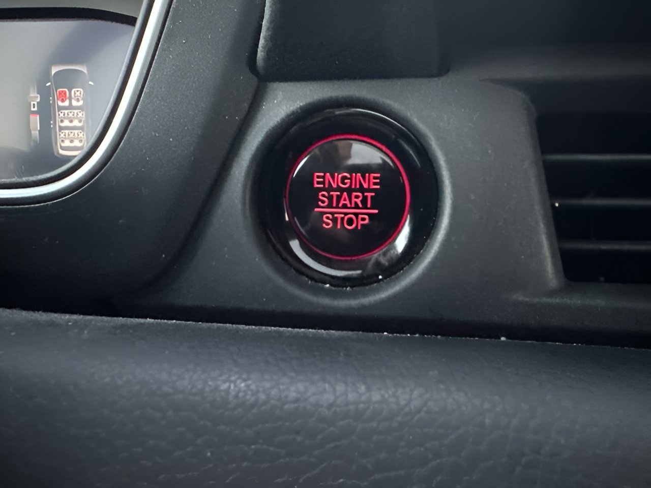 Used 2023 Honda Pilot Elite image 25