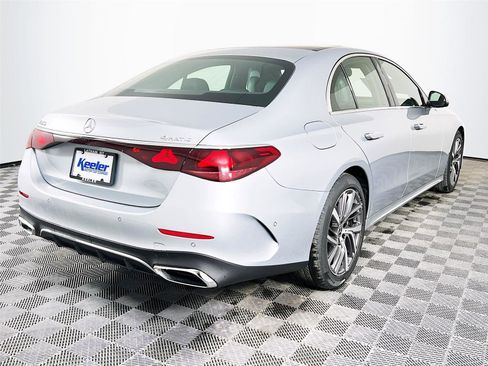 New 2026 Mercedes-Benz E 350 4MATIC Sedan image 6