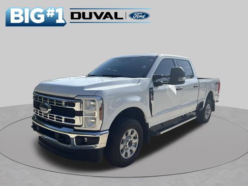 Certified 2024 Ford F250 XLT w/ FX4 Off-Road Package AWD/4WD image 3
