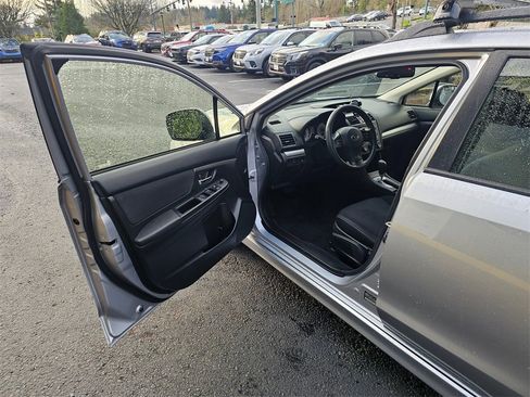 Used 2012 Subaru Impreza 2.0i Sport Premium image 19