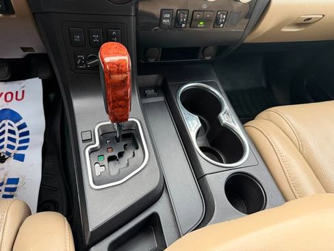 Used 2018 Toyota Sequoia Platinum image 21