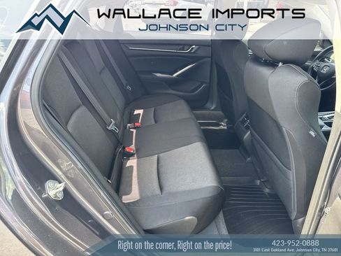 Used 2018 Honda Accord EX image 41