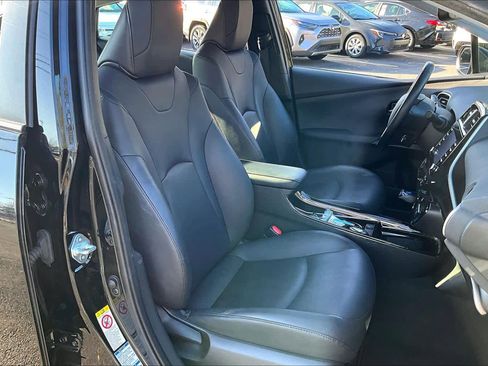 Used 2021 Toyota Prius XLE w/ Advanced Technology Package image 8