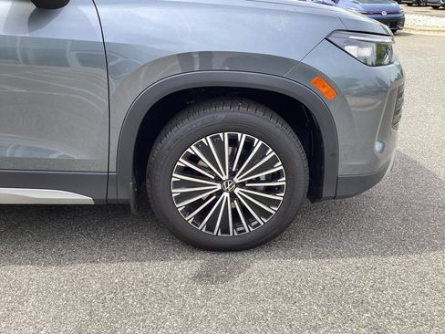 Used 2025 Volkswagen Tiguan S w/ 18" Wheel Package FWD image 25