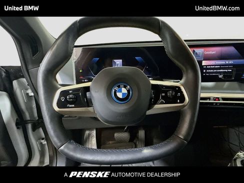 Used 2024 BMW iX xDrive50 w/ Premium Package AWD/4WD image 6