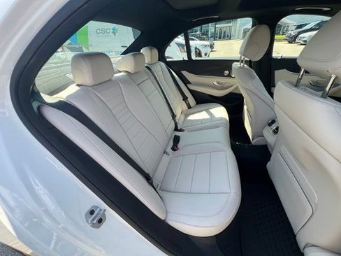 Used 2023 Mercedes-Benz E 350 4MATIC Sedan image 22