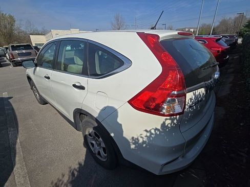 Used 2015 Honda CR-V LX image 6