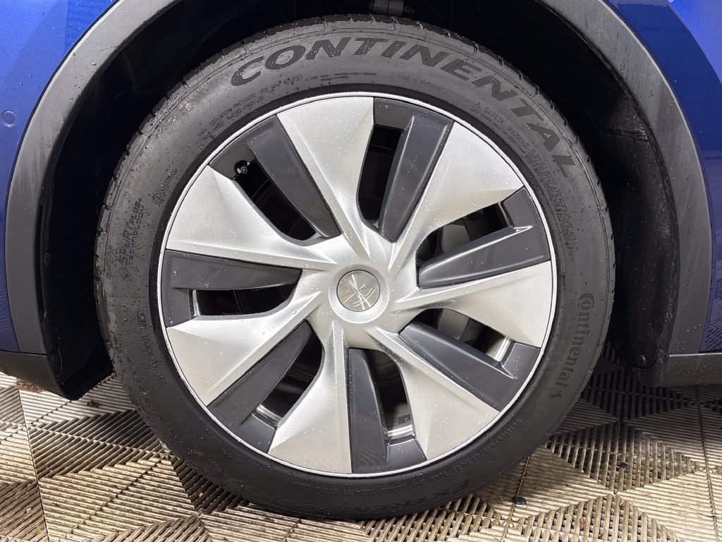 Used 2023 Tesla Model Y Long Range AWD/4WD image 13