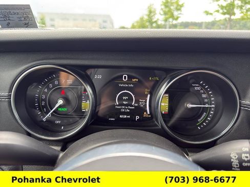 Used 2022 Jeep Wrangler Unlimited Sahara w/ Cold Weather Group AWD/4WD image 10