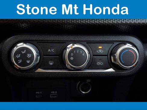 Used 2024 Nissan Kicks SV image 29