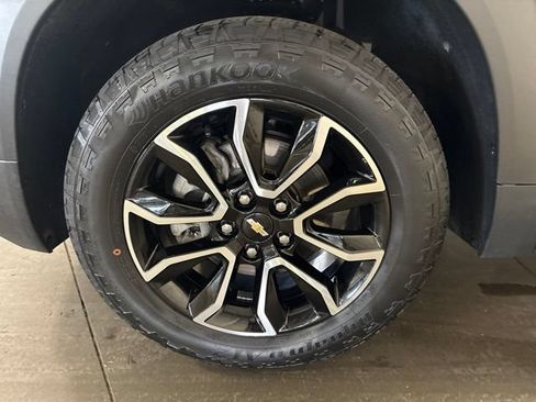 Used 2023 Chevrolet TrailBlazer ACTIV w/ Convenience Package AWD/4WD image 8