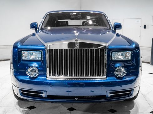 Used 2011 Rolls-Royce Phantom Sedan RWD image 4