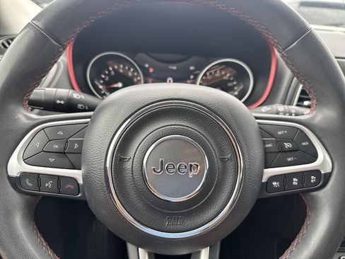 Used 2021 Jeep Compass Trailhawk AWD/4WD image 15