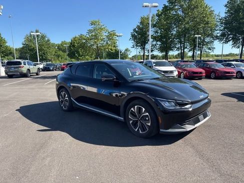 Used 2024 Kia EV6 Light AWD/4WD image 6