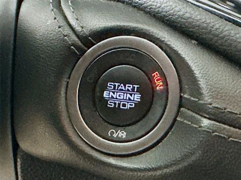 Used 2021 Dodge Durango SXT image 16