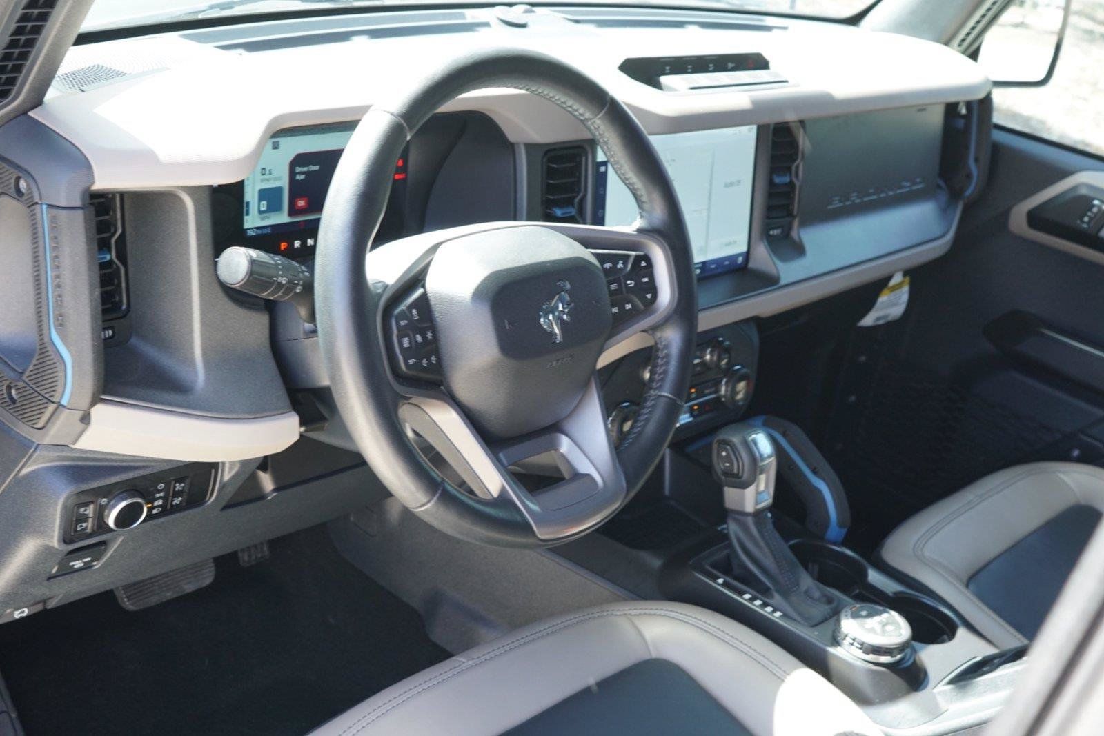 Used 2024 Ford Bronco Wildtrak AWD/4WD image 9
