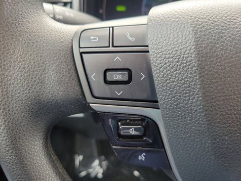 Used 2025 Toyota Camry LE FWD image 17