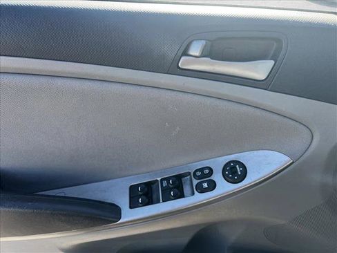 Used 2017 Hyundai Accent SE image 11