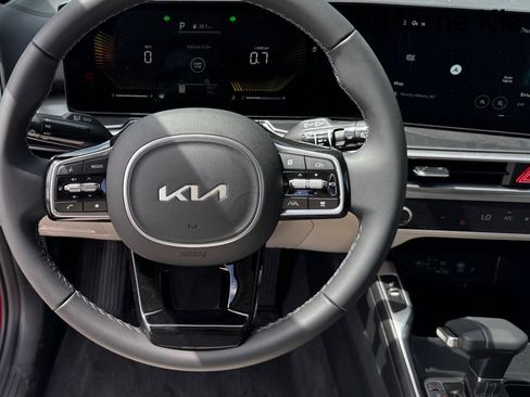 New 2025 Kia Sorento S w/ Panoramic Sunroof Package image 14