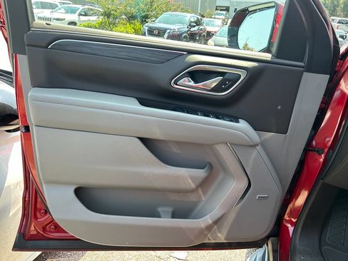 Used 2023 GMC Yukon SLT w/ SLT Premium Package RWD image 10