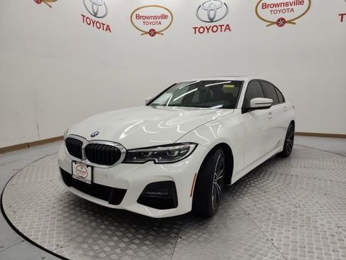 Used 2019 BMW 330i Sedan w/ M Sport Package image 2