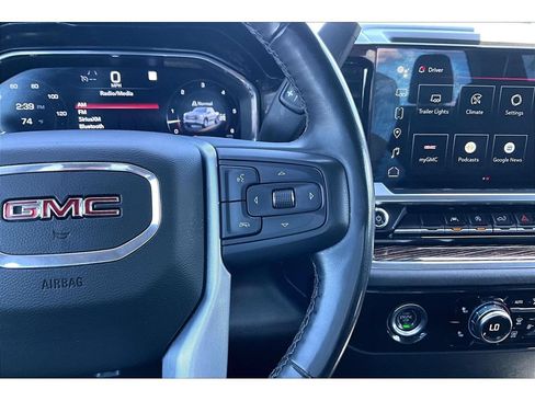Used 2023 GMC Sierra 1500 SLE AWD/4WD image 12