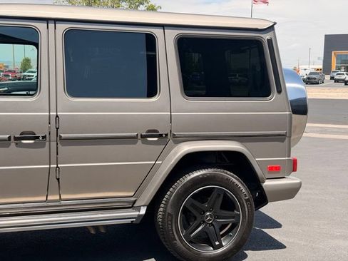 Used 2017 Mercedes-Benz G 550 image 9