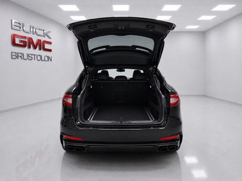 Used 2019 Maserati Levante Trofeo AWD/4WD image 13