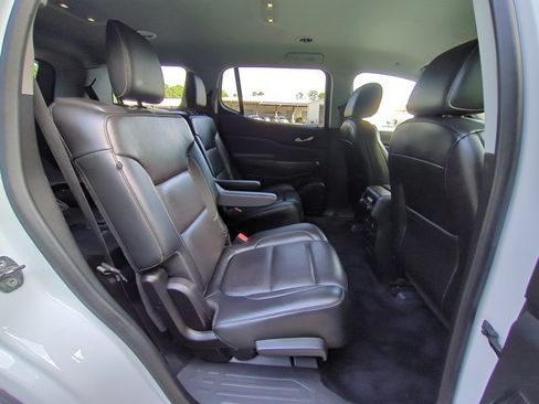 Used 2019 GMC Acadia SLT AWD/4WD image 22