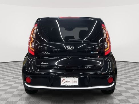 Used 2017 Kia Soul EV image 5