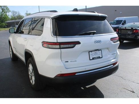 Used 2023 Jeep Grand Cherokee L Limited AWD/4WD image 6