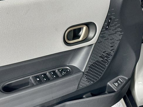 Certified 2025 MINI Cooper S image 19