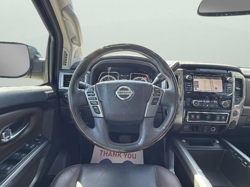 Used 2017 Nissan Titan Platinum Reserve image 11