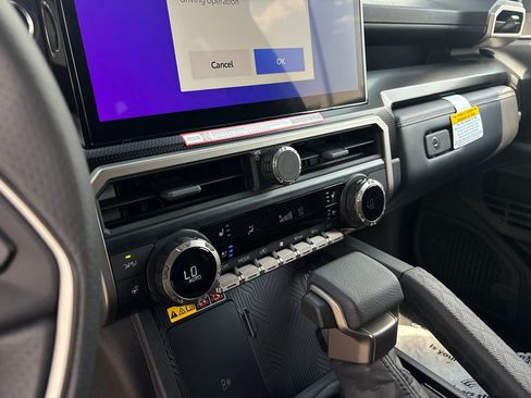 New 2026 Toyota 4Runner Limited AWD/4WD image 21