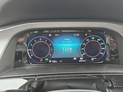 Used 2025 Volkswagen Atlas Cross Sport SE image 10