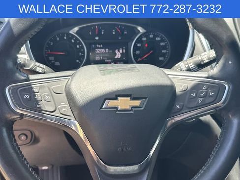 Used 2021 Chevrolet Equinox LT FWD image 17